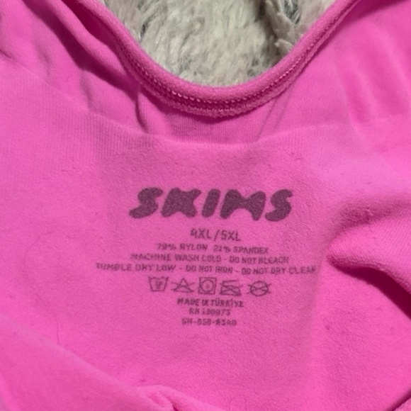 Skims Seamless Sculpt Bodysuit - Picture 4 of 5